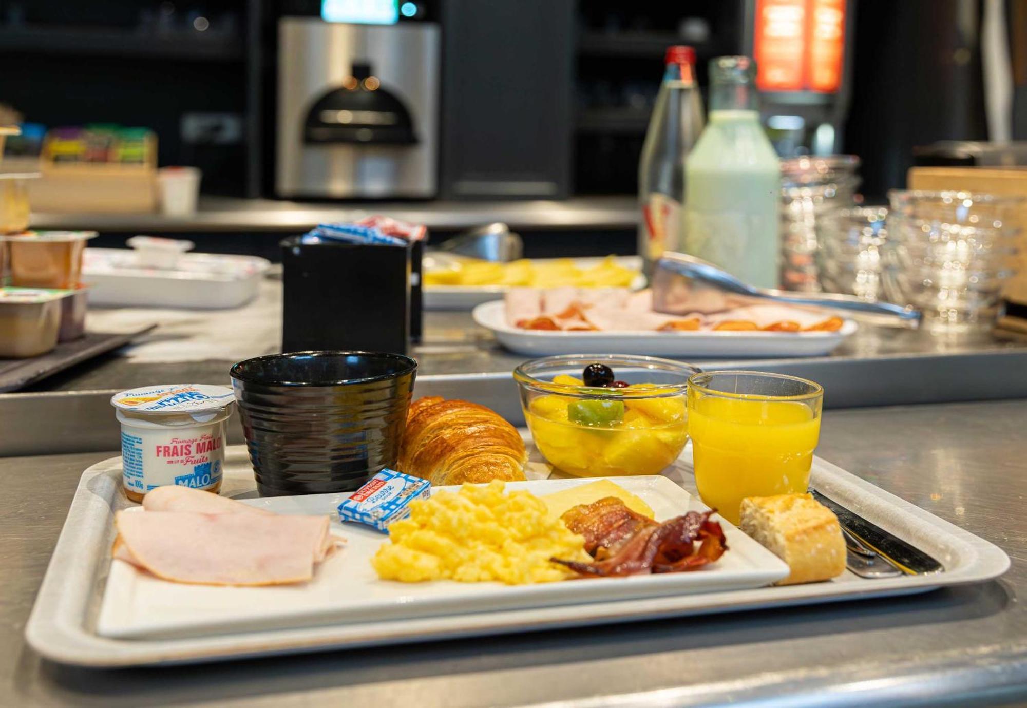 Ibis Centre Foch Hotel 3*